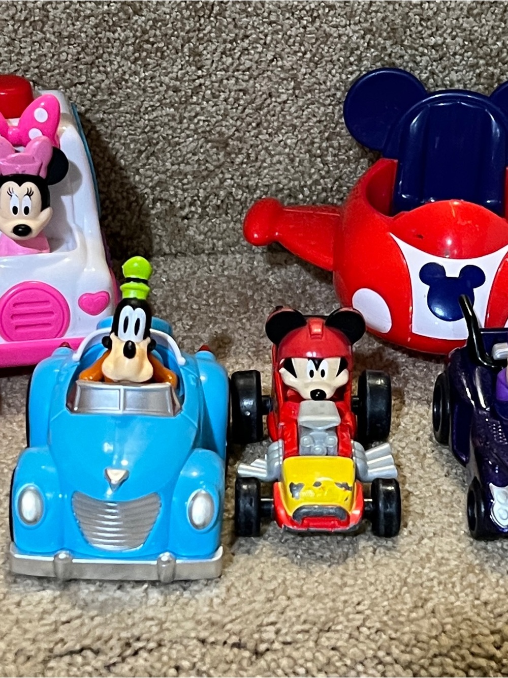 Disney Mickey Mouse clubhouse spaceship Pull back racers Goofy Minnie Ambulance